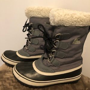 Winter boots